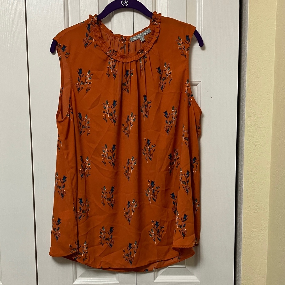 Daniel Rainn Terracotta Floral Sleeveless Blouse